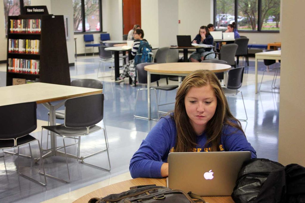 McNeese Health Systems Management major studying healthcare management and healthcare administration