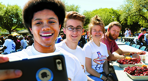 Students enjoy crawfish during Spring Fling Week