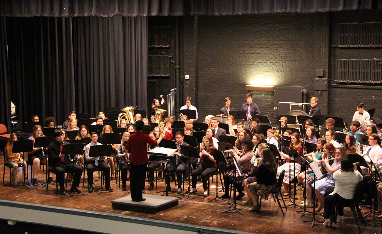 Honor Band performs