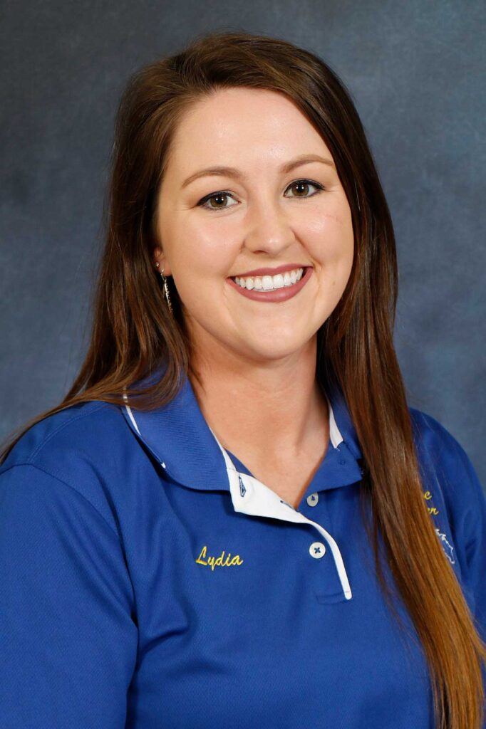 Lydia Faulk headshot