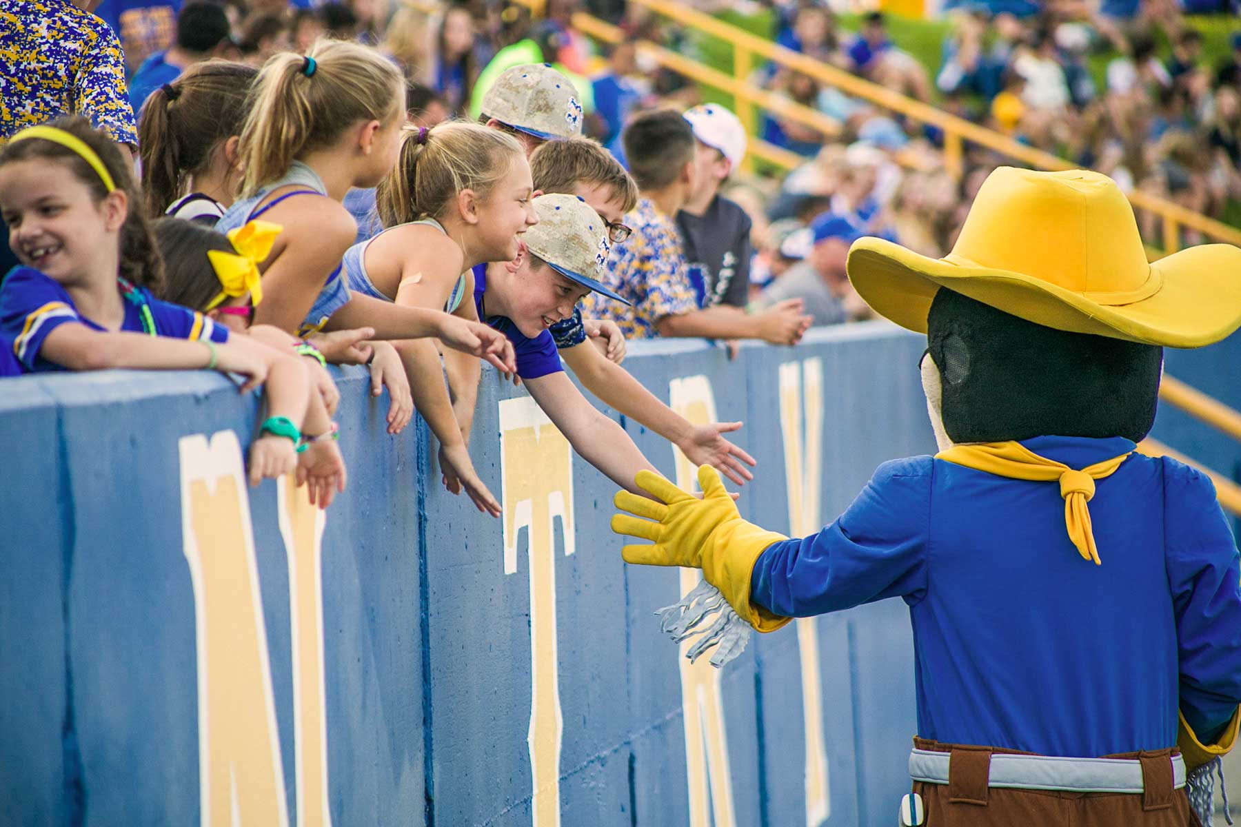 McNeese-Rowdy-with-kids