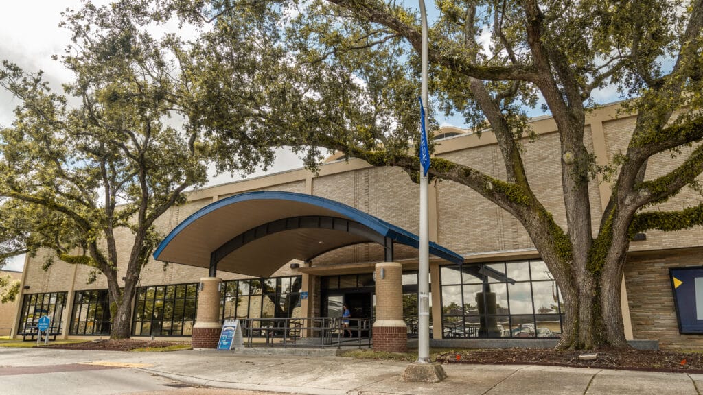 McNeese Frazar Library