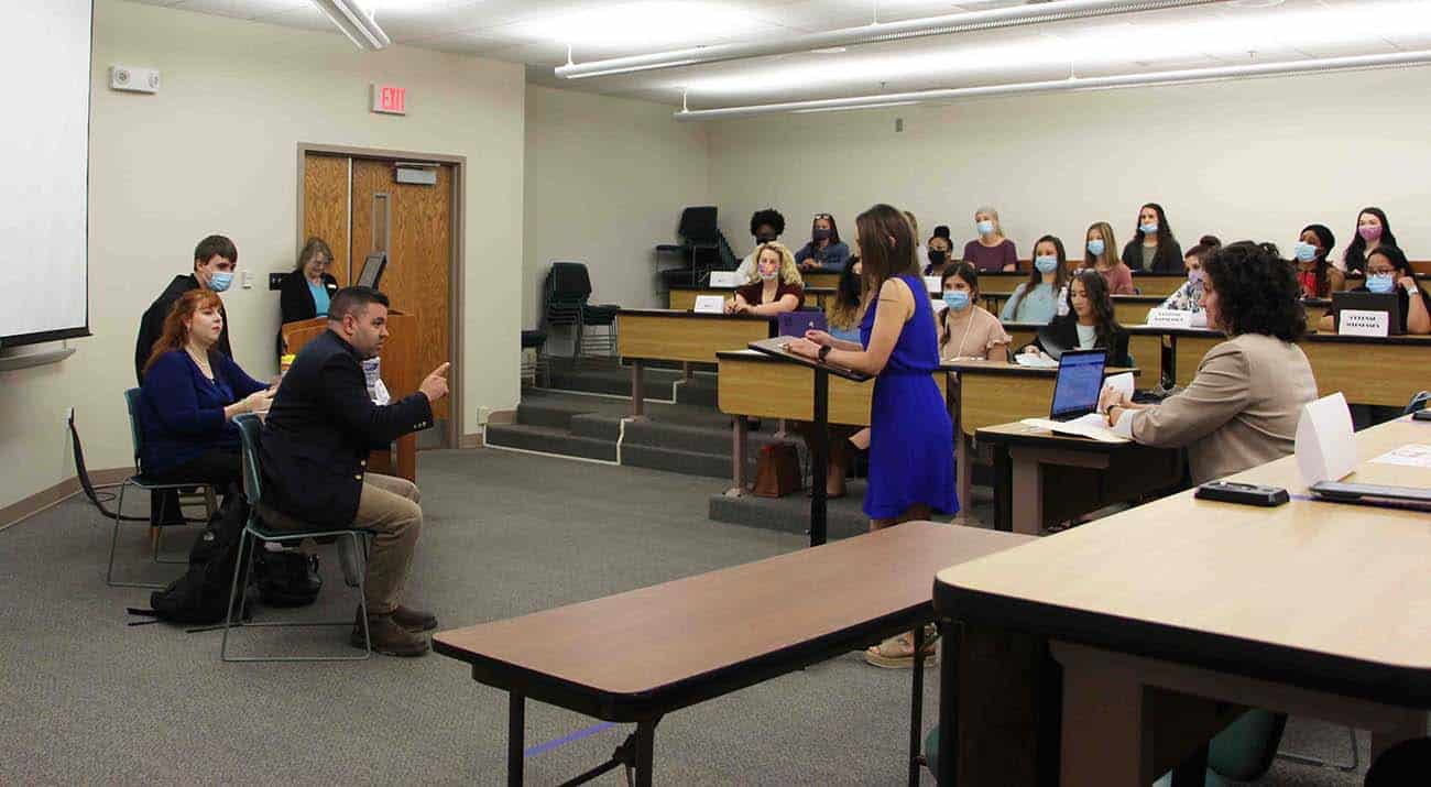 Nursing Seniors Conduct Mock Trial on Ethics